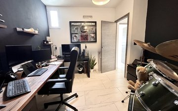 Property slide 29