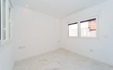 Property slide 21