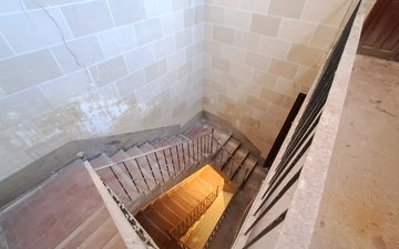 Property slide 40
