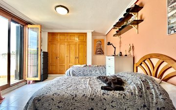 Property slide 25
