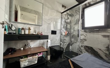Property slide 25