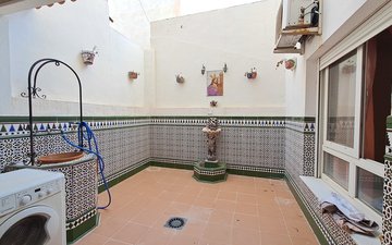 Property slide 18