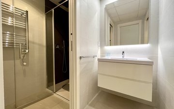 Property slide 18
