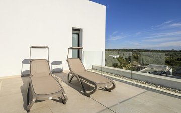 Property slide 22