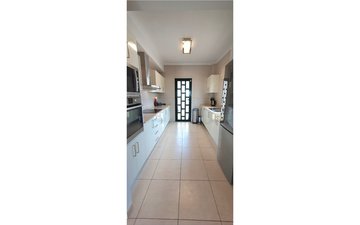 Property slide 32