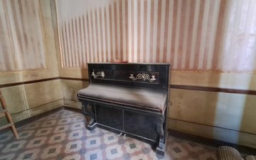 Property slide 30