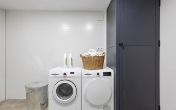 Property slide 32