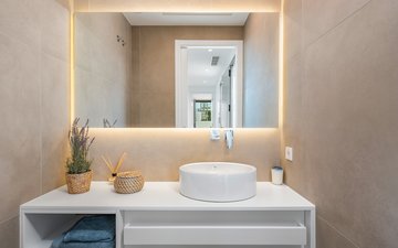 Property slide 19