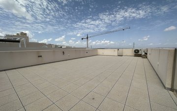 Property slide 28