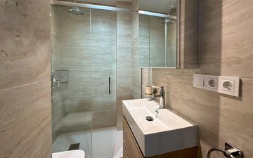 Property slide 10