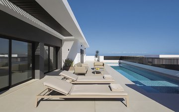 Property slide 20