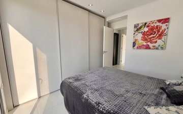 Property slide 14