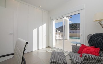 Property slide 42