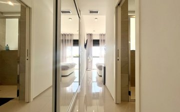 Property slide 10
