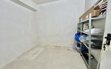 Property slide 39