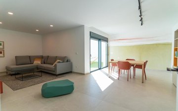 Property slide 31