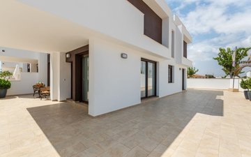 Property slide 17