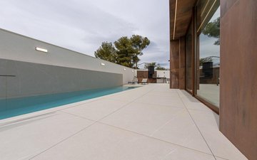 Property slide 40