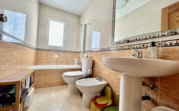 Property slide 20