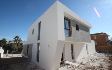 Property slide 20