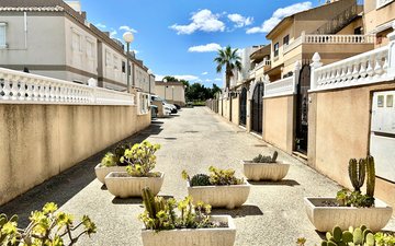 Property slide 25