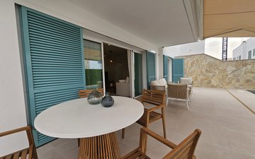 Property slide 20