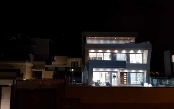Property slide 22
