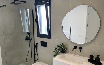 Property slide 21