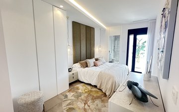 Property slide 14