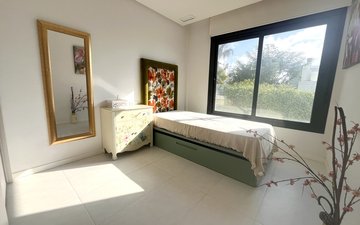Property slide 19