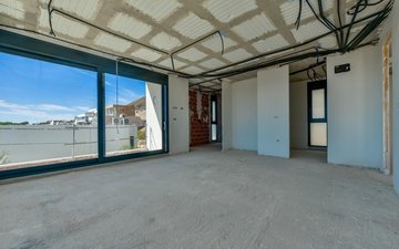 Property slide 16