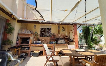 Property slide 40