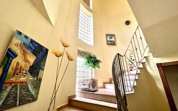 Property slide 25