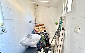 Property slide 21