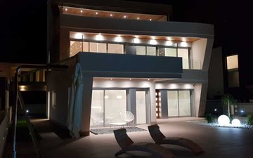 Property slide 25