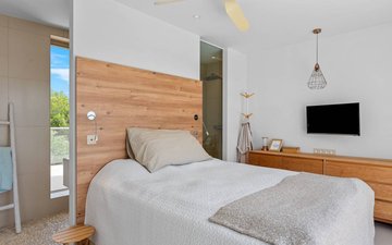 Property slide 20