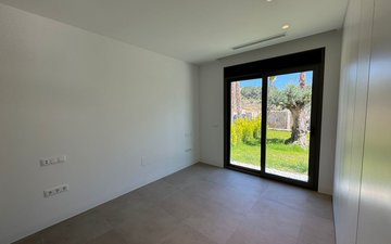 Property slide 25