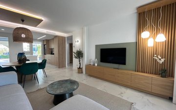 Property slide 4