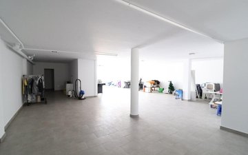 Property slide 16
