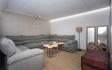 Property slide 31