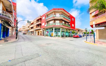 Property slide 32