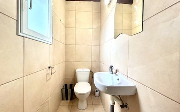 Property slide 38