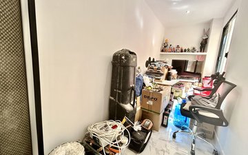 Property slide 18