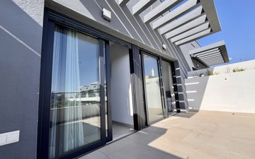 Property slide 21