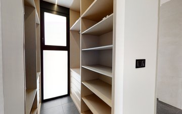 Property slide 22