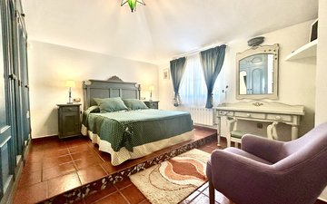 Property slide 18