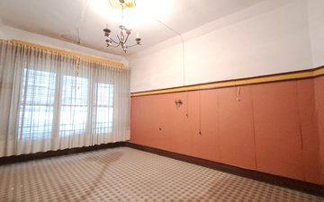 Property slide 25