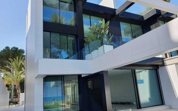 Property slide 21
