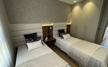 Property slide 20