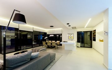 Property slide 16